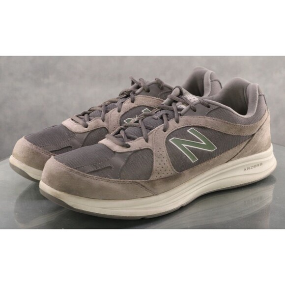 New Balance 877 Men's Cross Trainers Shoes Size 12.5 (2E) Extra Wide Suede Gray